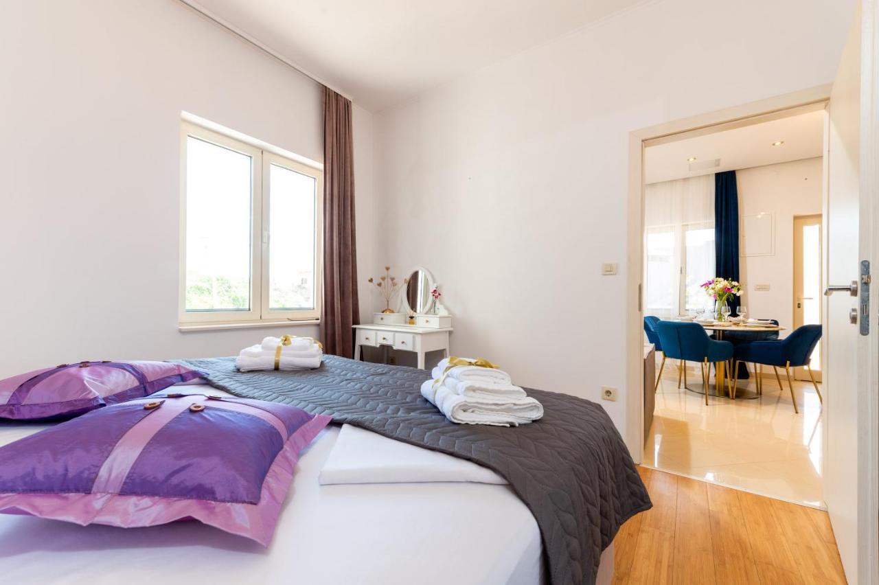 Luxa 5 Min Old Town, 10 Min Airport Leilighet Trogir Eksteriør bilde